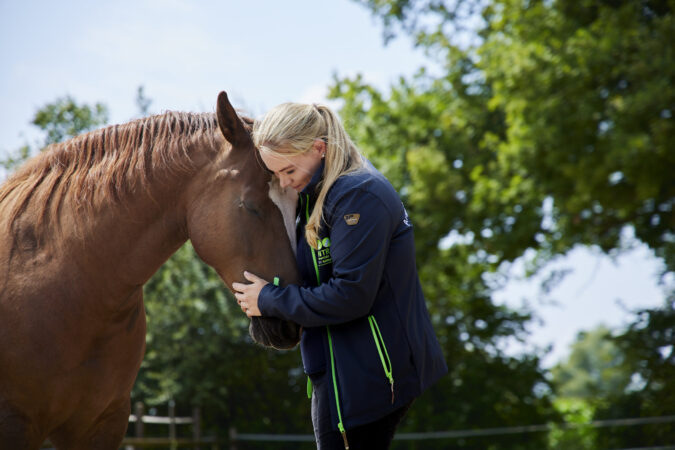 2024-07-Insa-Svenja-823-Maren-Kindler-Photography-scaled